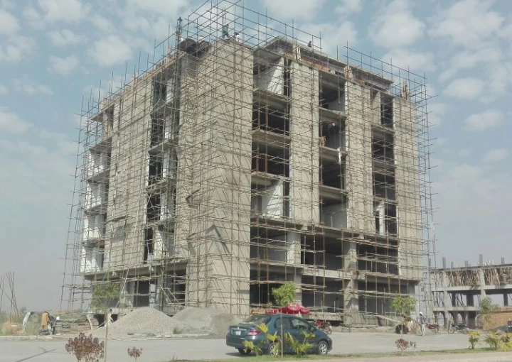Gulberg Greens Head office  Construction